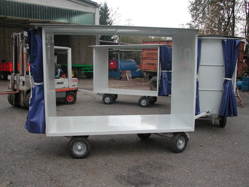 Rimorchi Teloni per Movimentazione Interna