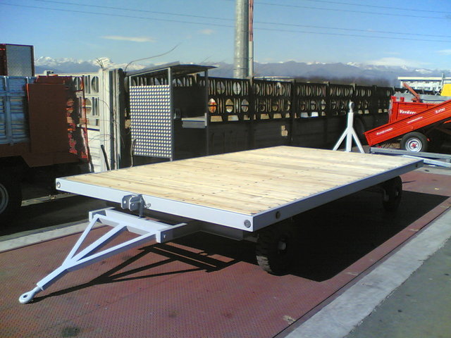 Rimorchi per Movimentazione Interna